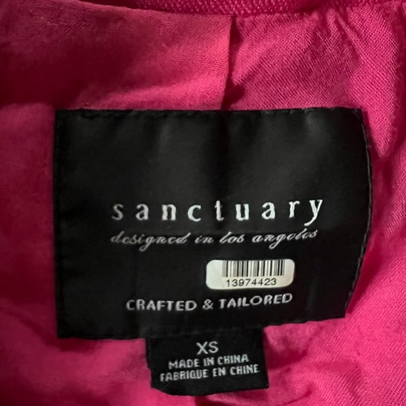 Sanctuary Cape Cod Suit - Blazer and Shorts - Picture 6 of 7